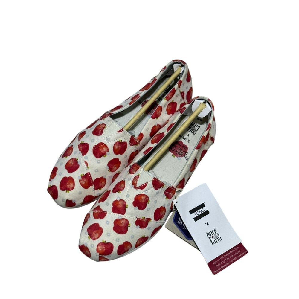 Toms Once Upon A Farm Apple Slip on Shoes 9